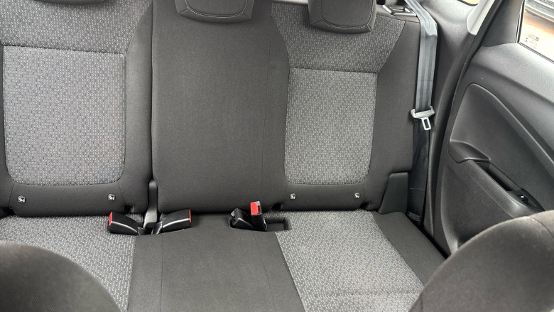 Vauxhall Crossland 1.2 Design 5dr Petrol Hatchback